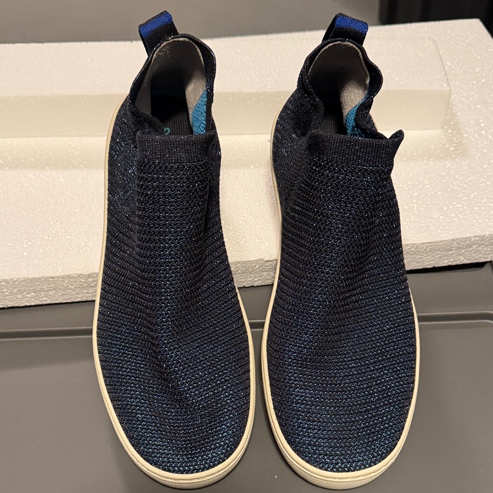 Rothy's Navy and Cream Slip-On Flats